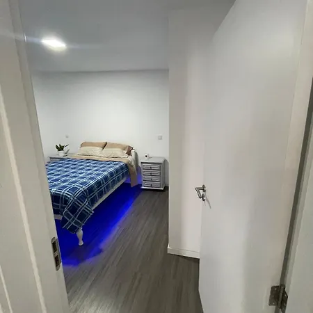 بيت للعطل Charming Hill View Retreat