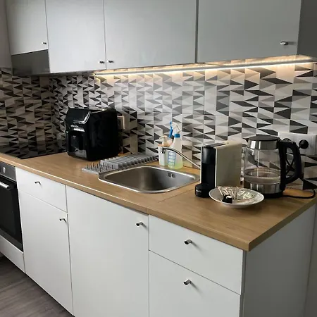 Charming Hill View Retreat