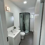Charming Hill View Retreat 펜션 푼샬